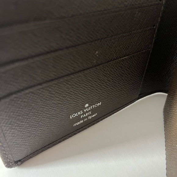 Louis Vuitton Taiga Leather Tri-Fold Multiple Wallet (brown). New never used!!! - Picture 5 of 8